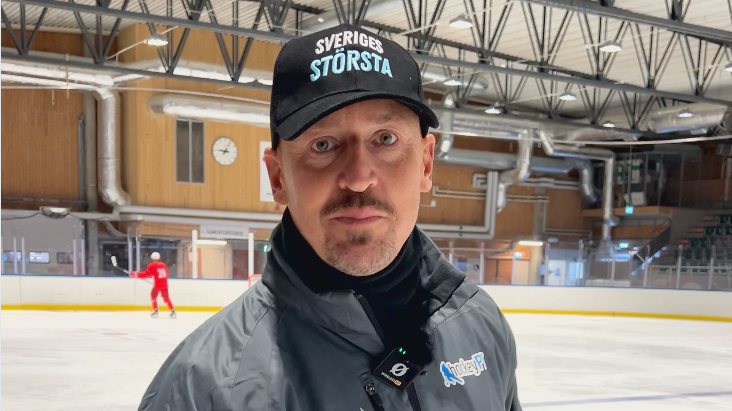 HockeyPT Andreas Larsson har 30 års erfarenhet av hockeyfantaster och stora drömmar.