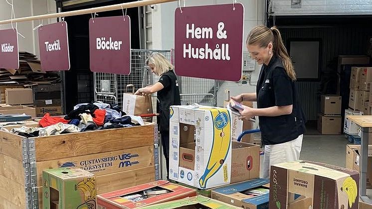Erikshjälpen Second Hands hubb i Borås samordnar varuflödet från insamling till försäljning, och effektiviserar distributionen till second hand-butiker i närområdet.