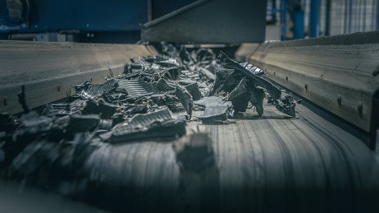 Sveriges nordligaste anläggning för däckåtervinning är i drift