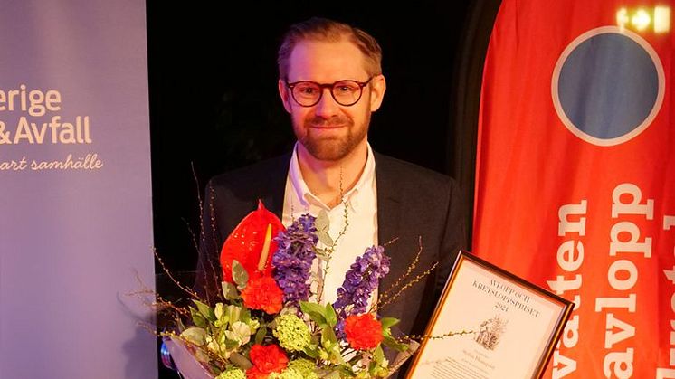 Stefan Blomqvist, tidigare avdelningschef vid Österlen VA, tilldelades 2024 års Avlopp & Kretsloppspris på konferensen Vatten Avlopp Kretslopp.