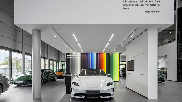 Photo: Henrik Schipper Photography. Light adds value at the Destination Porsche, particularly if lighting concept and lighting control are perceived and treated as one entity. The staging of light sets new standards for both. 