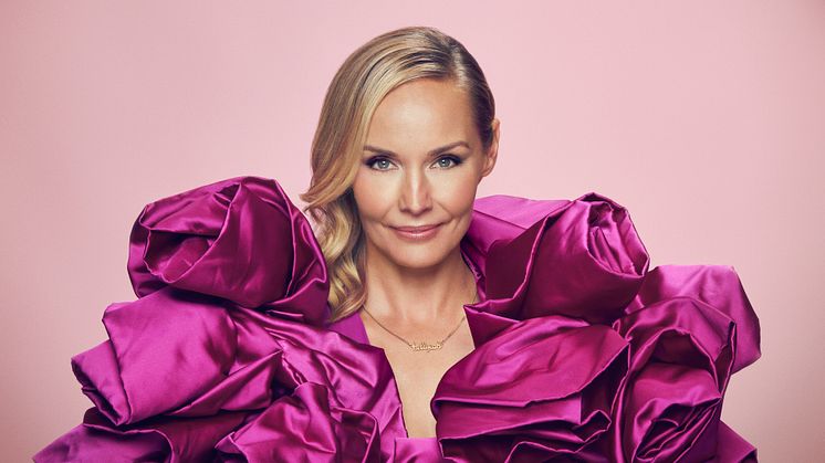 Nu är det dags för årets gala - Carina Berg programleder Barncancergalan - Det svenska humorpriset