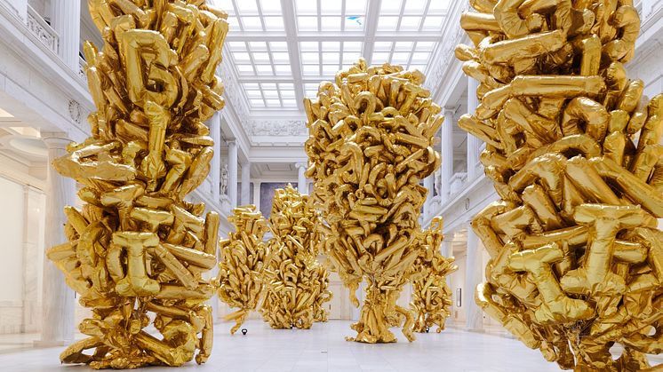 Banu Cennetoğlu, right? (2022 - ). Installationsview, 58th Carnegie International, Carnegie Museum of Art, Pittsburgh, februar 2023. Foto: Sean Eaton. Udlånt af kunstneren og Sylvia Kouvali, London/Piraeus