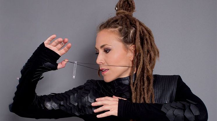Mariette gör årets dogtag för Stockholm Pride