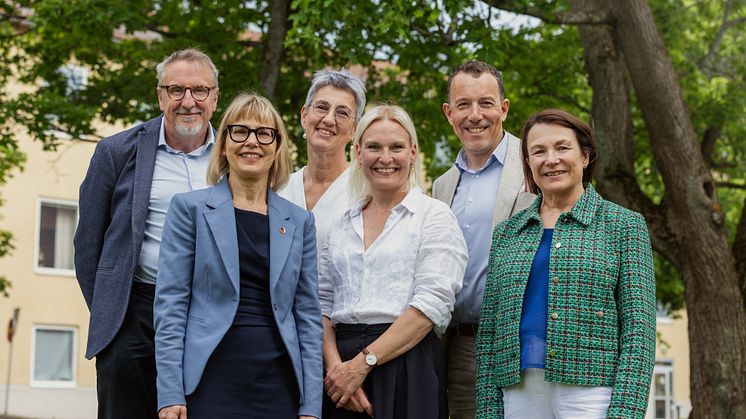 Jörgen Elbe, Maria Jansdotter Samuelsson, Elsmari Julin, Evelina Hilmersson, Johan Lindberg, Birgitta Sacrédeus