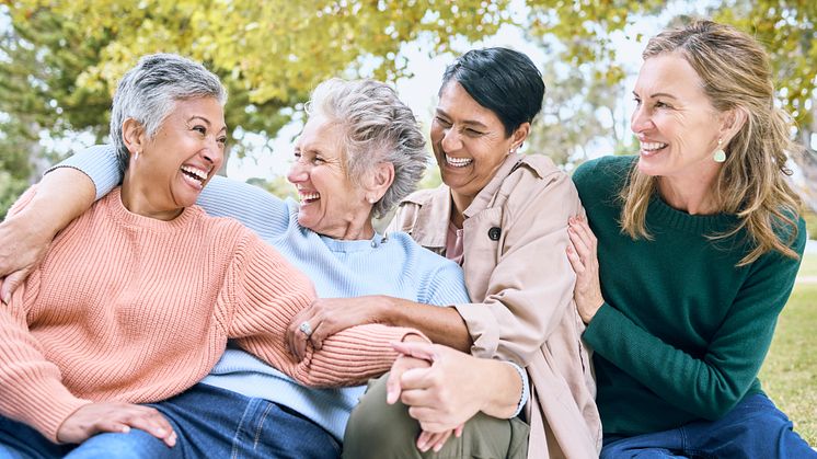 Das Leben stellt in jedem Alter neue Herausforderungen an die Gesundheit von Frauen. Mit einer abwechslungs- und vitalstoffreichen Ernährung sind sie immer gut gewappnet. Foto: Biolectra/Getty Images/PeopleImages