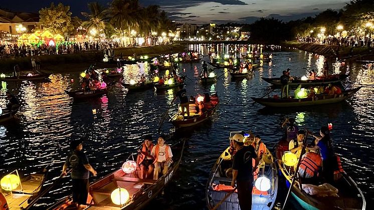 Image of Hoi An at night