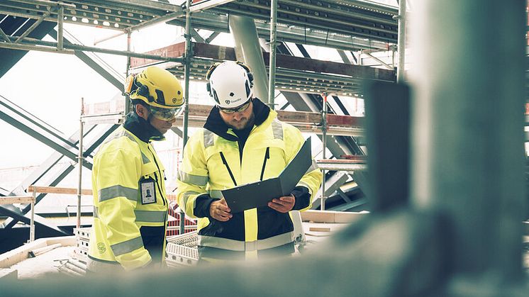 Användningen av AI och digitala verktyg kommer öka inom byggbranschen. Det visar årets Ramirentrapport.