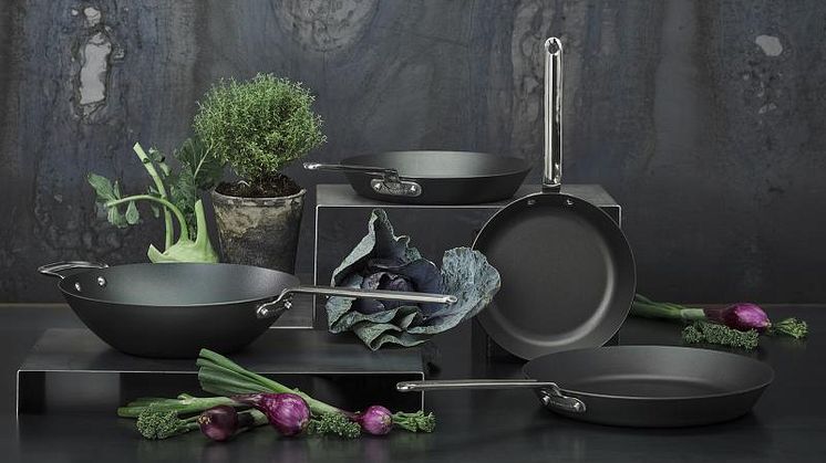 Scanpan lanserar ny serie i kolstål