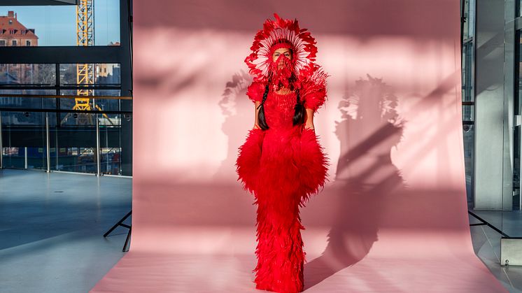 Jontay Kahm (Plains Cree) is a 28-year-old creative phenomenon originally from Saskatchewan. The Institute of American Indian Arts BFA graduate and current MFA candidate at Parsons School of Design in New York created this dress called "infrared".
