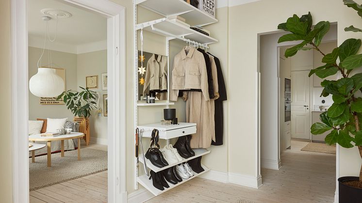 Step into 2025 with a Welcoming Hallway