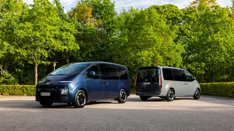 Hyundai STARIA – en ny, elektrisk minibus med syv eller ni sæder.