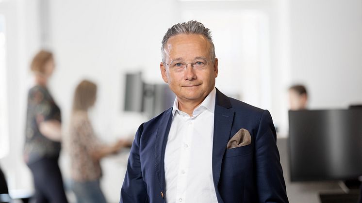 "Svevia går in i 2025 med goda förutsättningar. En gynnsam marknad i kombination  med bolagets kompetenta och engagerade medarbetare ger oss en stark grund att  bygga vidare på", säger Joachim Hallengren, vd och koncernchef för Svevia.