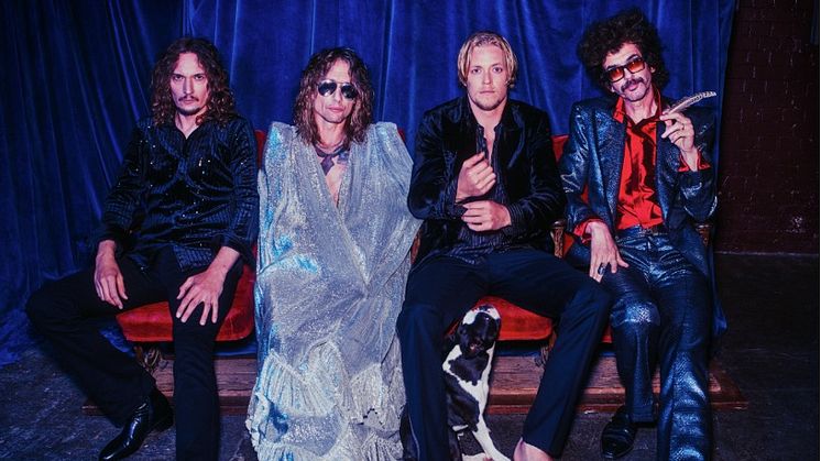 TheDarkness_bySimonEmmett.jpg