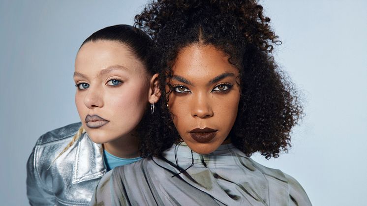 The No Compromise Matte Longwear Powder.