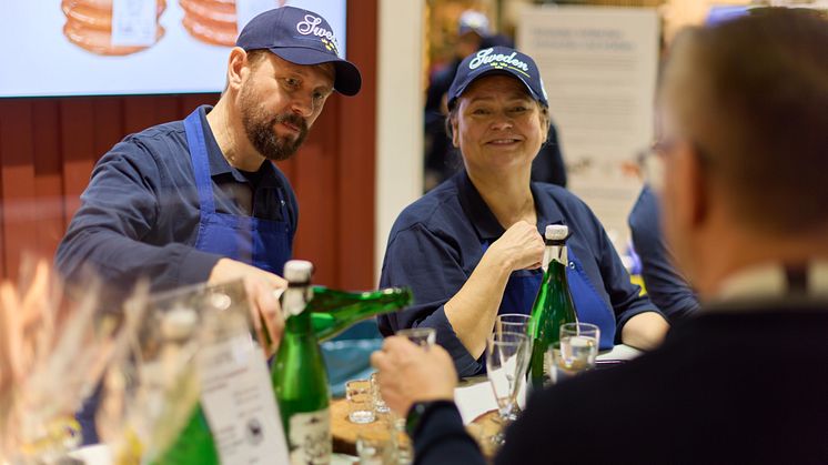 2025 års svenska utställare spände brett över olika livsmedel och drycker med både typiska svenska smaker och nytänk genom innovativt användande av råvaror. Foto: Bernhard Ludewig/Jordbruksverket