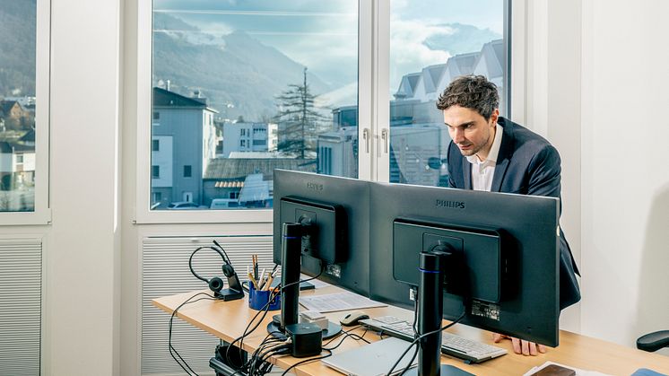 Früh & Partner-Investmentchef Ivo Raissakis folgt mit tiefgehenden Unternehmens- und Markt-Analysen der Strategie des Value Investing. Foto: Früh & Partner