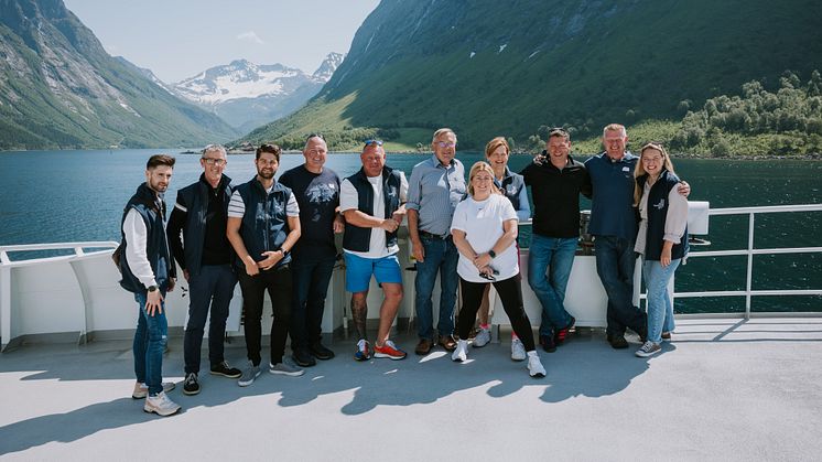 VINNERNE FRA 2023: For to år siden var disse kategorivinnerne med på en uforglemmelig reise med den moderne norske autolinebåten «Atlantic». Foto: Tone Molnes, Norges sjømatråd