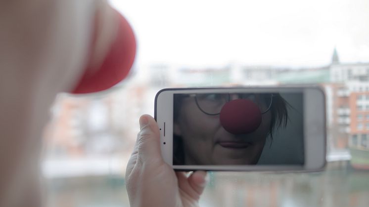 Nu börjar deklarationen landa i svenskarnas digitala brevlådor. Bedragare väntas ta tillfället i akt att försöka luras med falska mejl och sms.
