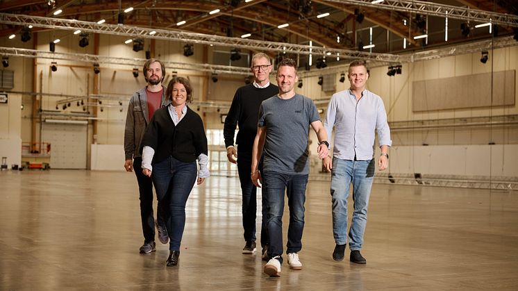 Glitched och Elmia i nytt samarbete lanserar ny gamingfestival. På bilden från vänster; Tomas Lyckedal, Glitched, Anna-Karin Zinnerfors, affärsområdeschef Elmia, Agne Bengtsson, vd Elmia, Martin Öjes och Christoffer Melin, Glitched.