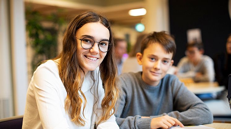 En spetsutbildning syftar till att ge högpresterande och engagerade elever möjlighet att fördjupa och bredda sina kunskaper inom utvalda ämnen.