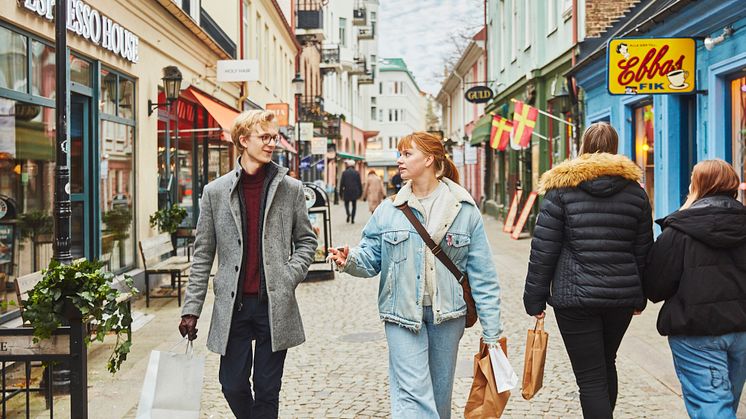 Den unika rapporten ”Stadskärnor i rörelse” sätter fokus på framtidens stadskärna och vad vi gemensamt behöver göra för att bidra till stadskärnans fortsatta utveckling.