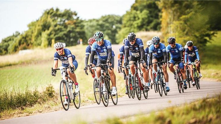 Barncancerfonden fördjupar samarbetet med Vätternrundan och Team Aron CK