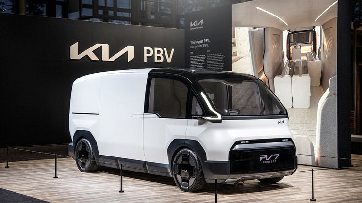 kia-pbv-pv7-iaa-24-static-highres001.jpg
