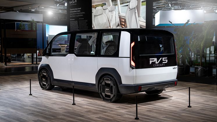 kia-pbv-pv5-iaa-24-static-highres004.jpg