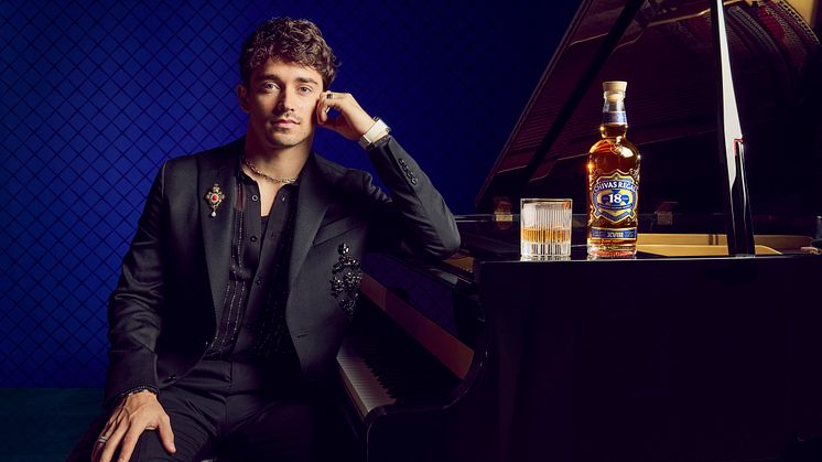 Charles Leclerc ist neuer Markenbotschafter von Chivas Regal