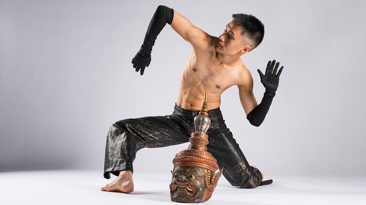 En thailändsk dansmask ur Dansmuseets samlingar. Foto: Johannes Hjorth