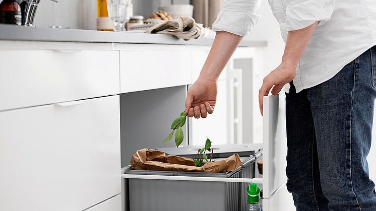Kostnaderna för avfallshantering och vatten och avlopp har ökat mest för hushållen under året.