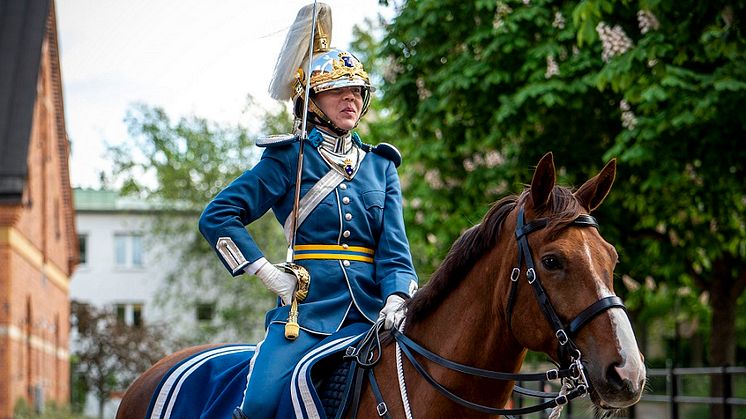 Försvarsmaktens nya paradhjälm är på plats. Foto: Jenny Ringström/Försvarsmakten