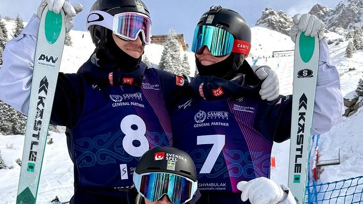 Rasmus, Filip och Moa VC parallellpuckel Kazakstan.jpg