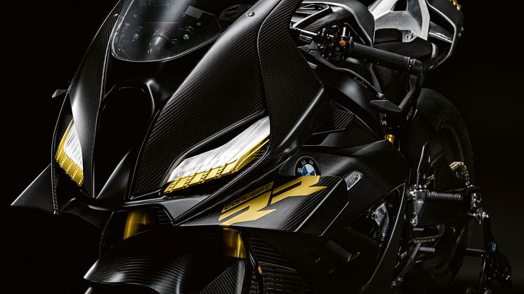 Seuraavan sukupolven BMW RR -superpyörät ennakkoesittelyssä