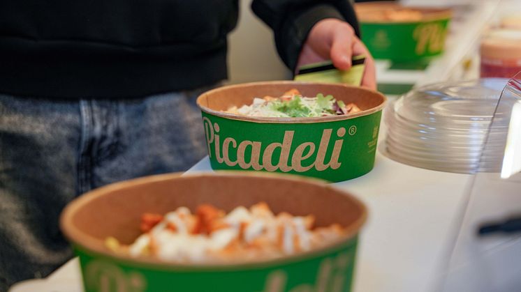 Grönsakerna i fokus på skollunchen: när skolan krokar arm med Picadeli