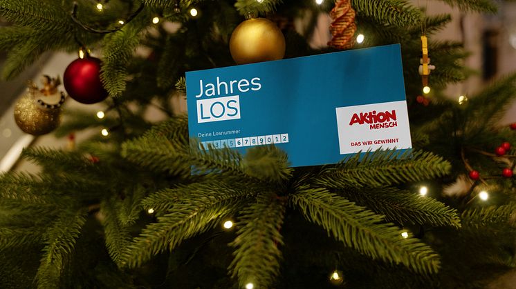 AktionMensch_M09_LosImWeihnachtbaum_wf03_Jahreslos.jpg