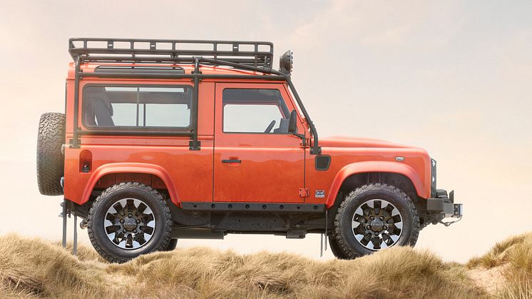 Defender_ClassicV8_By_Works_Bespoke