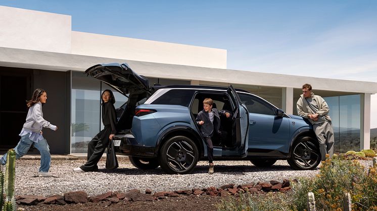 PEUGEOT E-5008: Nye priser på den elektriske 7-personers SUV