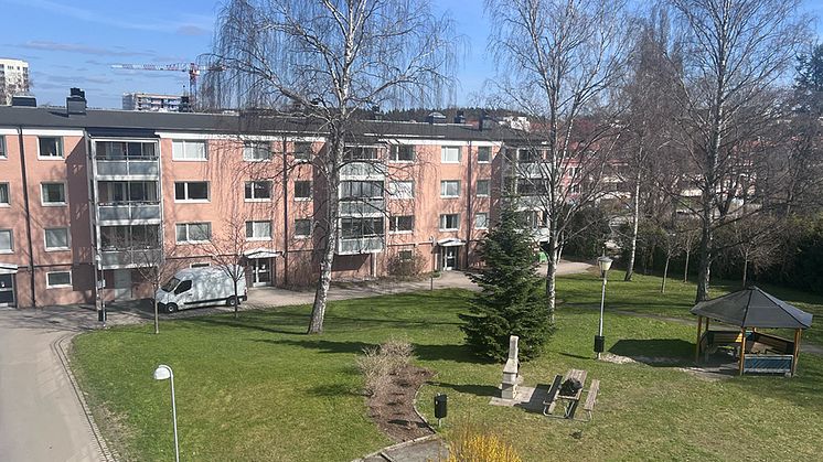 När fyra av HSB:s medlemsföreningar i Märsta ville öka säkerheten i fastigheterna, föll valet på Axemas flexibla och skalbara passersystem VAKA®.