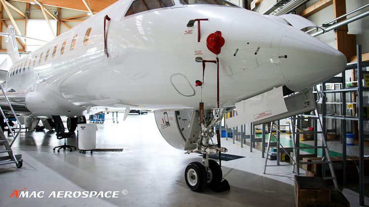 Bombardier Global 5000 at AMAC Aerospace Switzerland