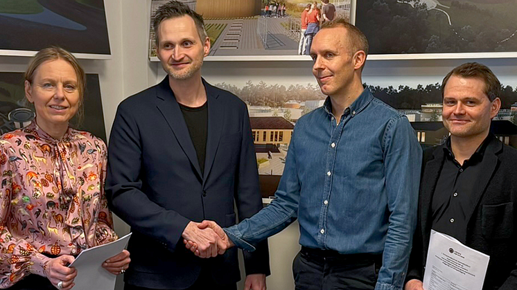 Annika Malm ombud/VD Lidköping Miljö och Teknik, Jonas Hesselroth områdesansvarig på ByggDialog, Linus Wiegandt, projektledare Lidköping Miljö och Teknik samt Michael Sundhäll, VD på ByggDialog