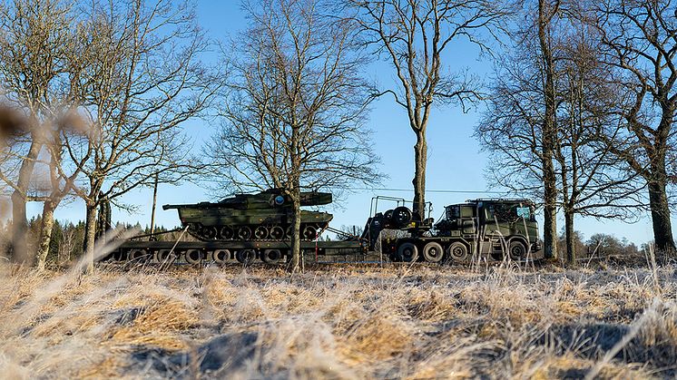 Abkati har fått förtroendet att leverera 65 stycken sandspridare från varumärket Autoline till Laxå Special Vehicles AB, med option för ytterligare 60 stycken. Sandspridarna ska monteras på Försvarsmaktens nya stridsvagnsdragare