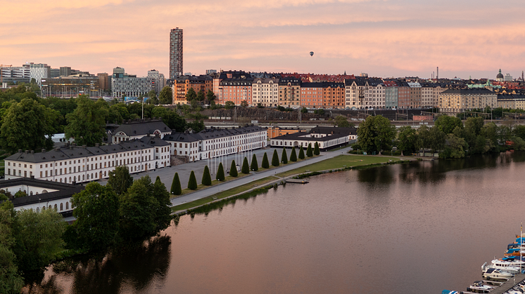 Utsikten över Karlbergssjön, Karlbergs slott och Vasastaden sett från de planerade bostäderna i Etapp 1.