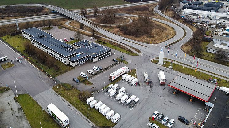 Gamla Arlöv Park Hotell vid motorvägen i ett industriområde i Arlöv.