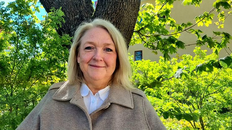 Lena Malm har arbetat på ungdomsmottagningen sedan 2007. Bland många nominerade har hon utsetts till årets ungdomsmottagare 2025.