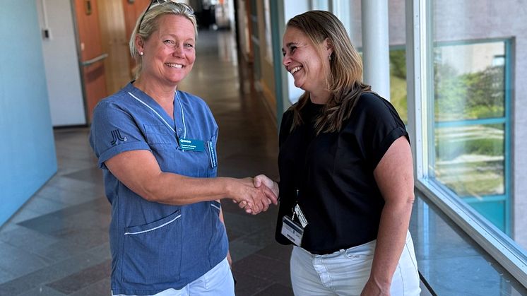 Verksamhetscheferna Catarina Pommer, Nor​rtälje sjukhus, och Susanne Wallberg, Karolinska Universitetssjukhuset.