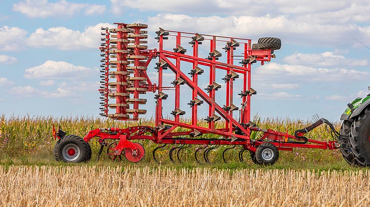HORSCH Finer XL, en kultivator med många användningsområden.