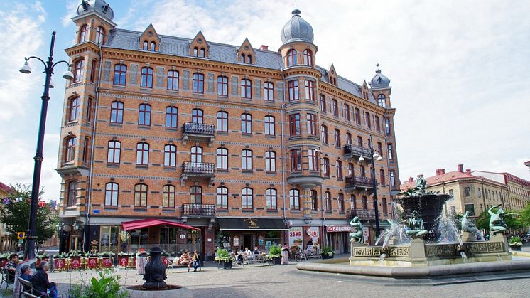Trygg i Centrum ansvarar för att samordna de aktörer som jobbar för att öka tryggheten i området och det finns även ett nätverk med representanter från olika fastighetsägare i området som är med i arbetet. Foto: Mostphotos