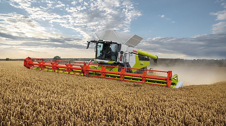 Nya motorer och ytterligare en modell för LEXION-serien